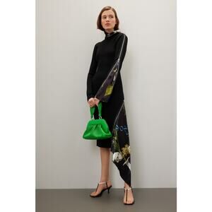 THEMOIRé Green Leather Magnetic Closure Puffy Trim Tia Plissa Bag Purse
